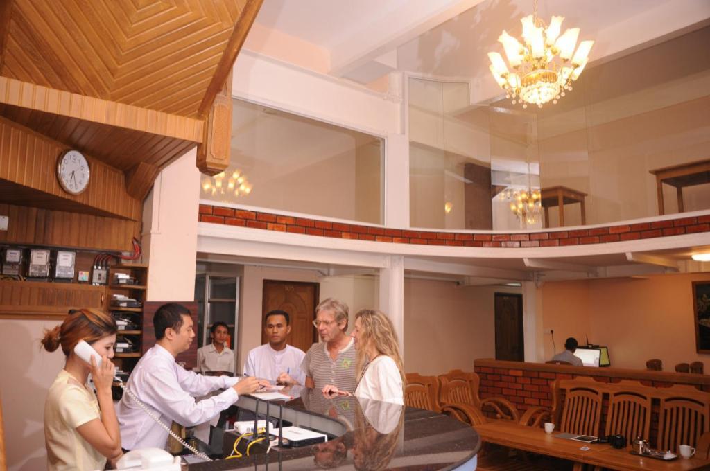Yangon Urban Hotel Exteriör bild